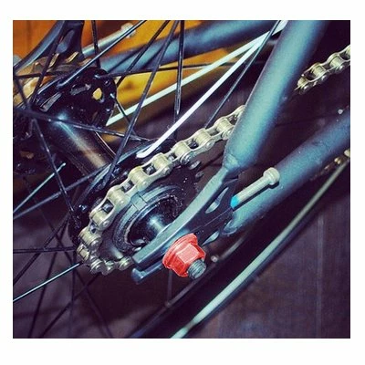 Point Boulon à Embase Crantée Pour Axe De Roue De Vélo – Image 2